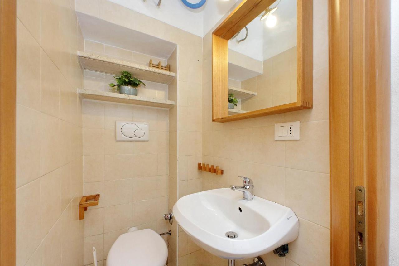 Piccola Piazza Della Liberta Apartment Rome Bagian luar foto