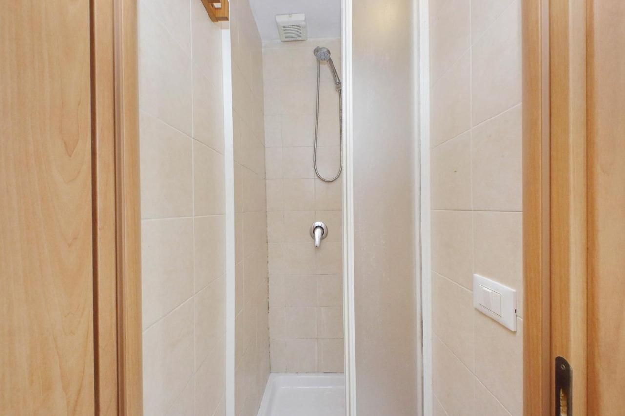 Piccola Piazza Della Liberta Apartment Rome Bagian luar foto